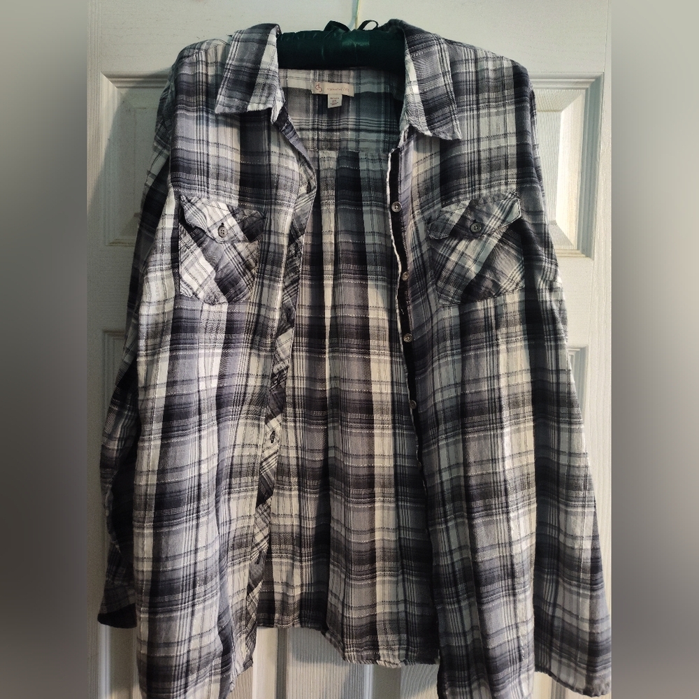 Black and White Plaid Button-Up Shirt